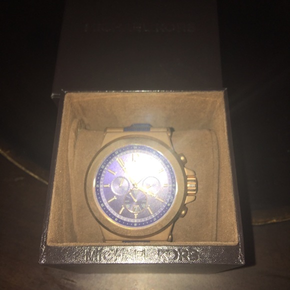 michael kors - Picture 2 of 2